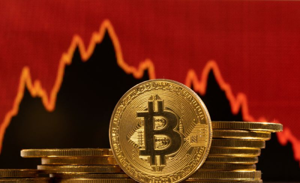 Le Bitcoin rebondit grâce à MicroStrategy, mais la crypto reste bloquée sous 30.000 $ Le Bitcoin rebondit grâce à MicroStrategy, mais la crypto reste bloquée sous 30.000 $